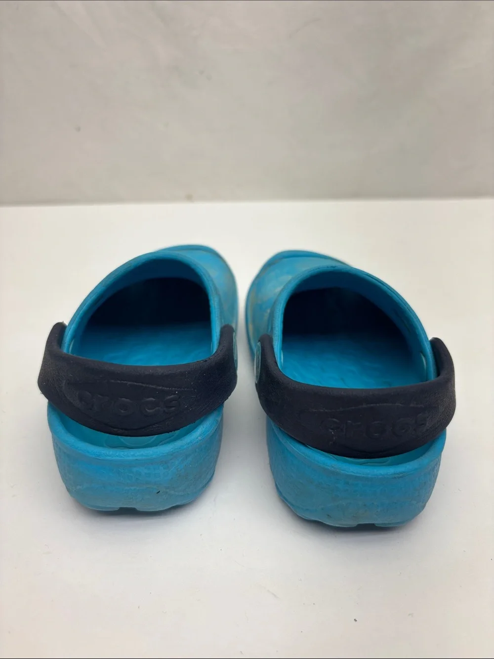 Crocs Kids Blue Clogs with Back strap, SZ 4/5 baby, box 73